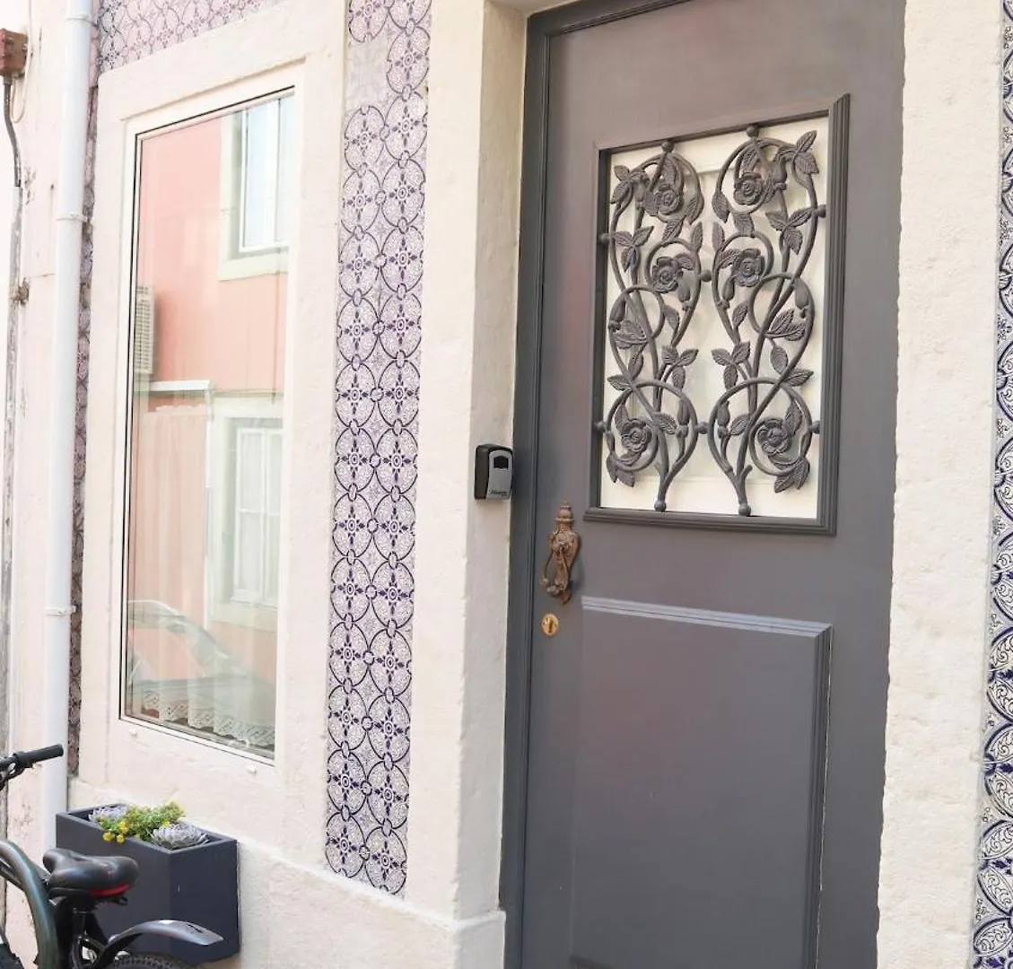New Exquisite Cozy Baroque Apartment Portuguese Soul 2P Lisbon